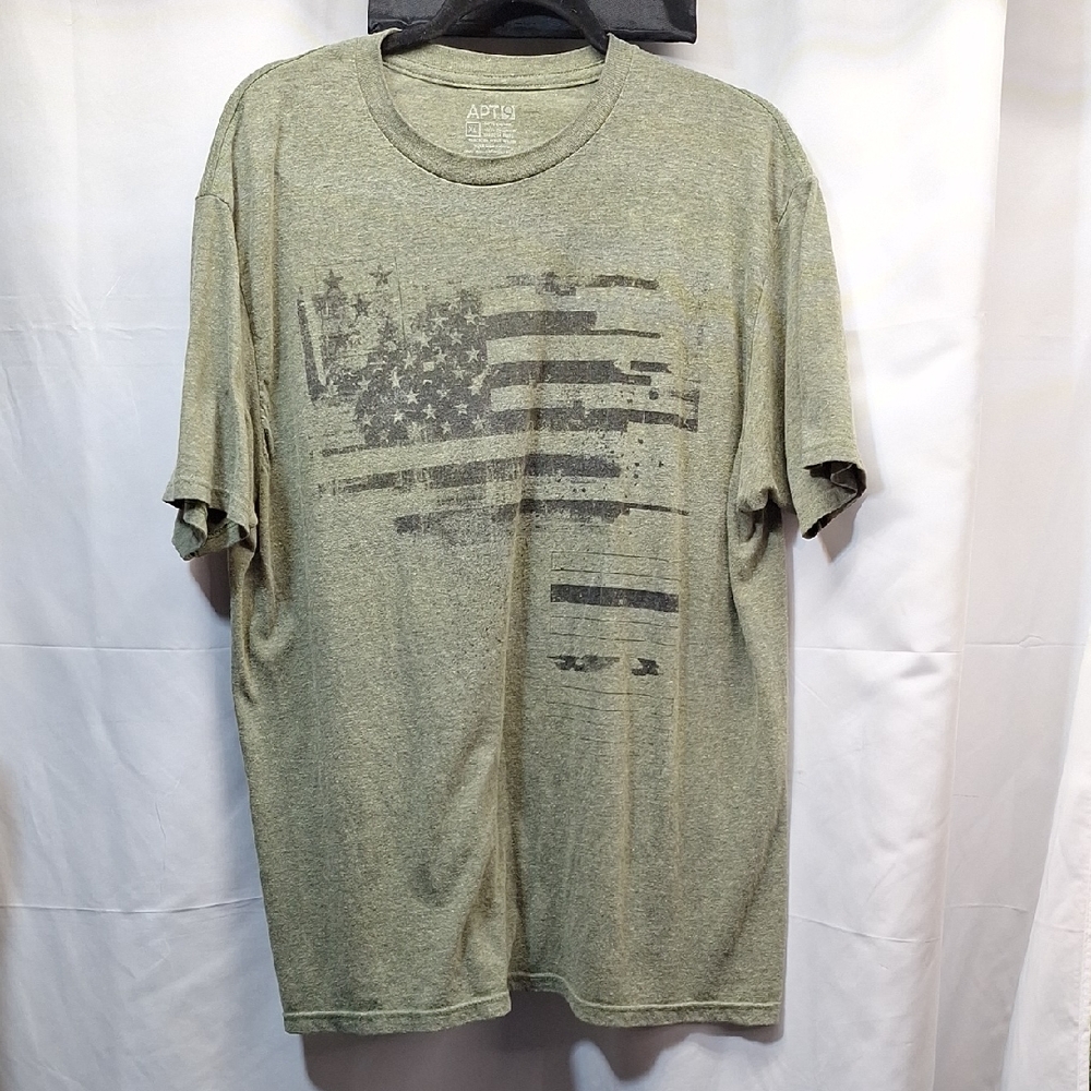 Green Short Sleeve Tee Vintage Flag Design